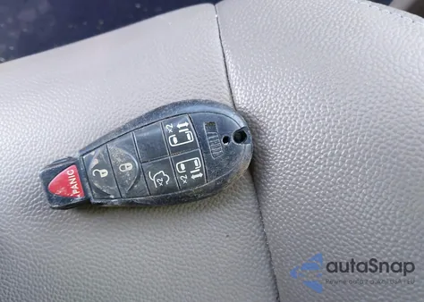 2016 Chrysler Town & Country Touring from USA, damaged, VIN 2C4RC1BG6GR220967